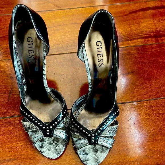 GUESS HEELS - Picture 1 of 4